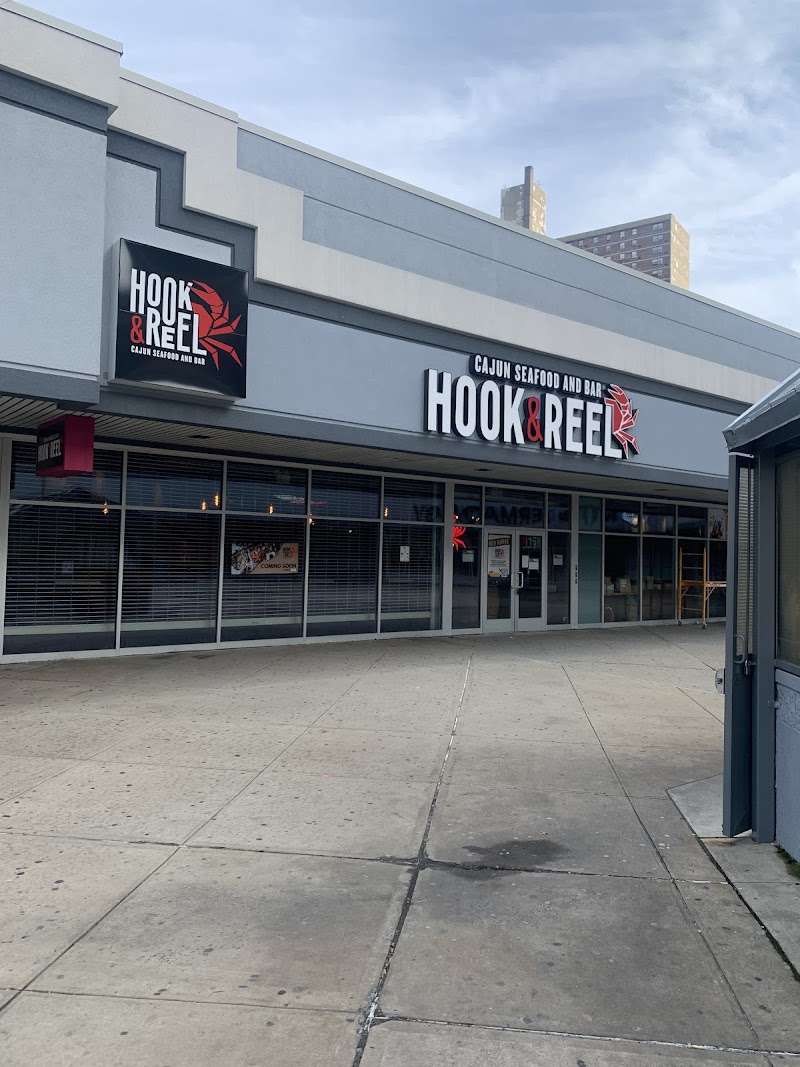 Hook & Reel Cajun Seafood & Bar